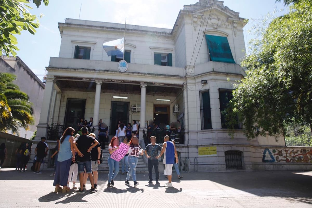 Flores: secuestraron a una adolescente de 15 años a la salida del colegio y la hallaron muerta tras el pago del rescate