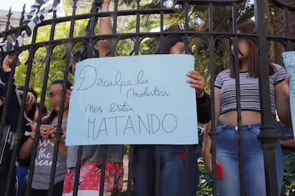 Los adolescentes reclaman justicia