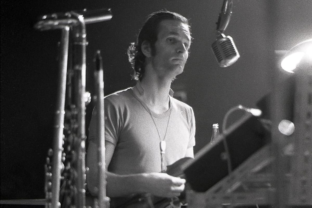 Florian Schneider, el influyente tecladista y pionero de la música electrónica, murió tras una breve batalla contra el cáncer