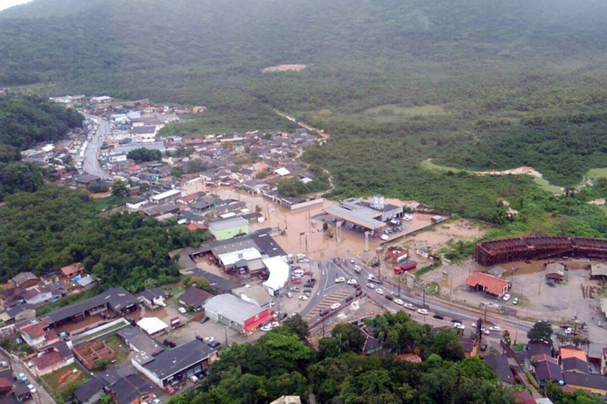 Florianópolis en estado de emergencia por lluvias e inundaciones