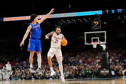 Florida gana su tercer título nacional y niega a Houston el primero con remontada 65-63