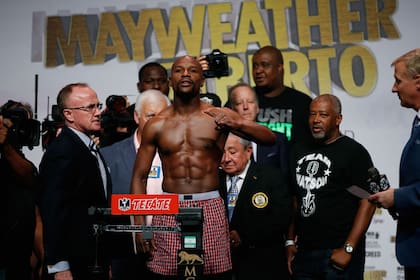 Floyd Mayweather, en la antesala de su última función