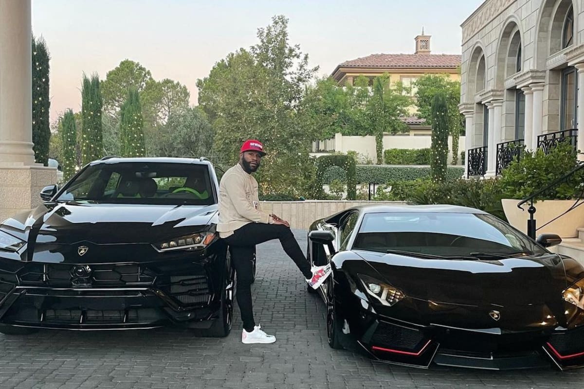 Floyd Mayweather mostró su extensa flota de autos en California