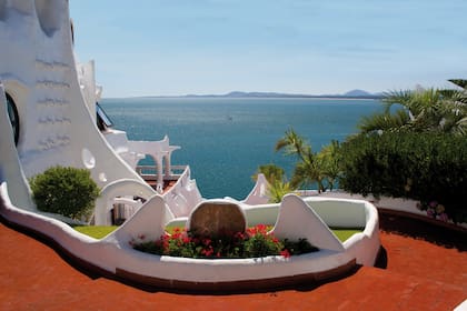 Flybondi estrena su ruta a Punta del Este.La primera aerolínea ultra low cost de la Argentina sale al exterior.