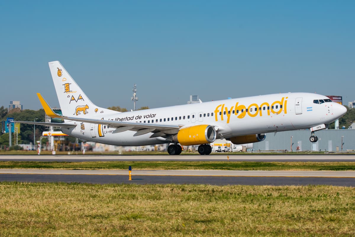 Flybondi viaja a todo el país y también a San Pablo, Brasil.