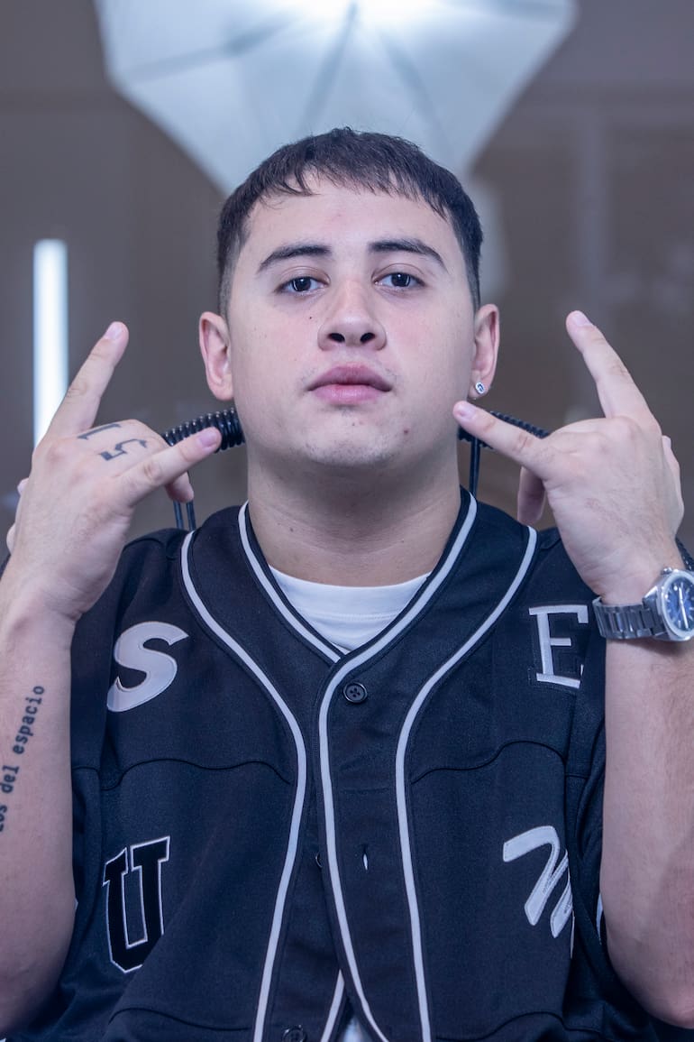 FMK no sólo es seguido por millones de fanáticos que gustan de su música, también que es el compositor más elegido por los referentes de la música urbana