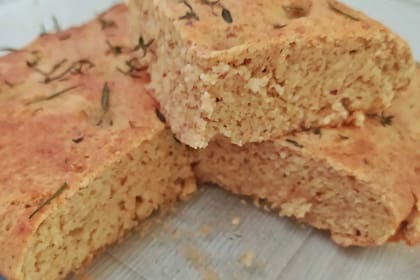 Focaccia de almendras sin sal.