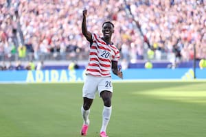 Balogun aprovechó un error defensivo y Estados Unidos le gana a Bosnia-Herzegovina rumbo a los octavos de final