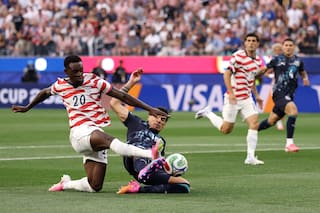 Pases por toda la cancha y una definición “tres dedos” exquisita: el golazo de Estados Unidos que selló un baile