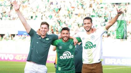 Follmann, Neto y Ruschel, sobrevivientes de la tragedia