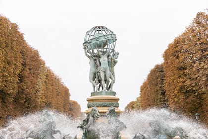 Fontaine de l' Observatoire en el Distrito VI de París.