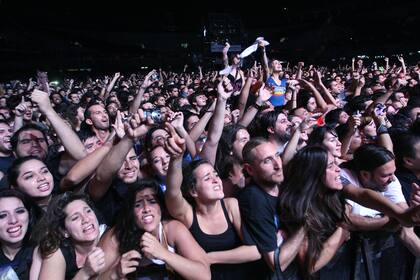 El Festival Quilmes Rock en el estadio de River Plate, en su edición de 2012 y con Foo Fighters sobre el escenario
