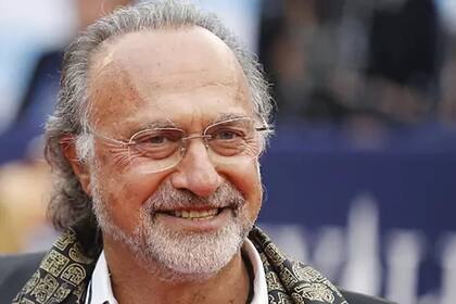 Forbes lo situó en 2020 en el puesto número 361 de las grandes fortunas del mundo