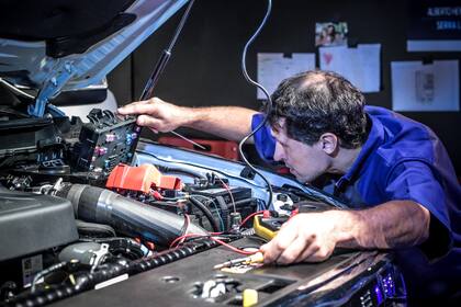 Ford apuesta por el entrenamiento y la capacitación para contar con personal altamente calificado.