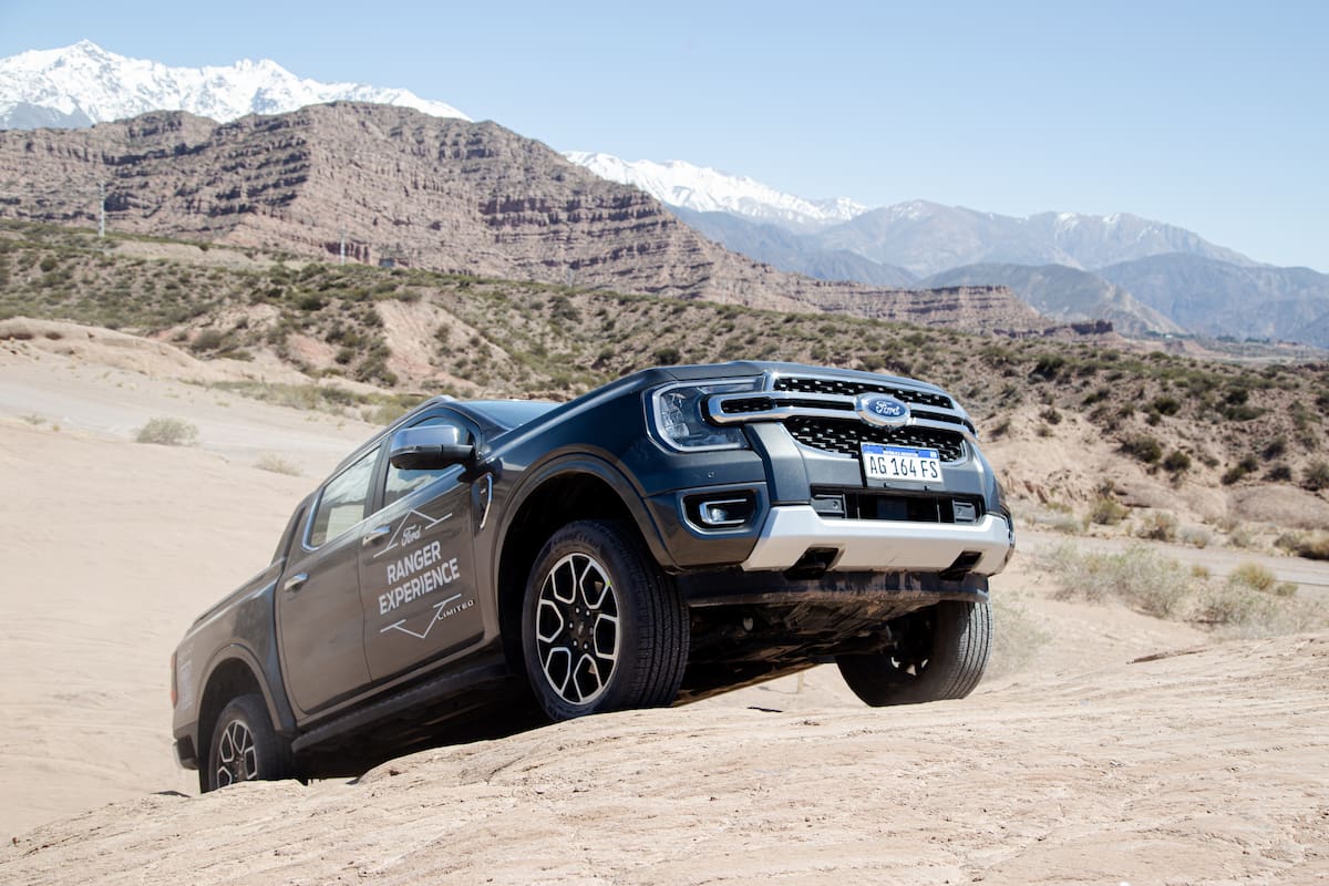 Ford Argentina invita a probar su nueva 4x4 en un viaje épico.