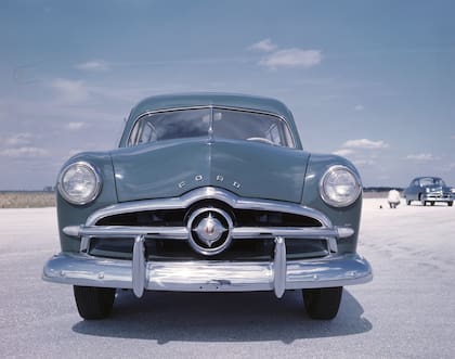 Ford Custom Club Coupe 1949