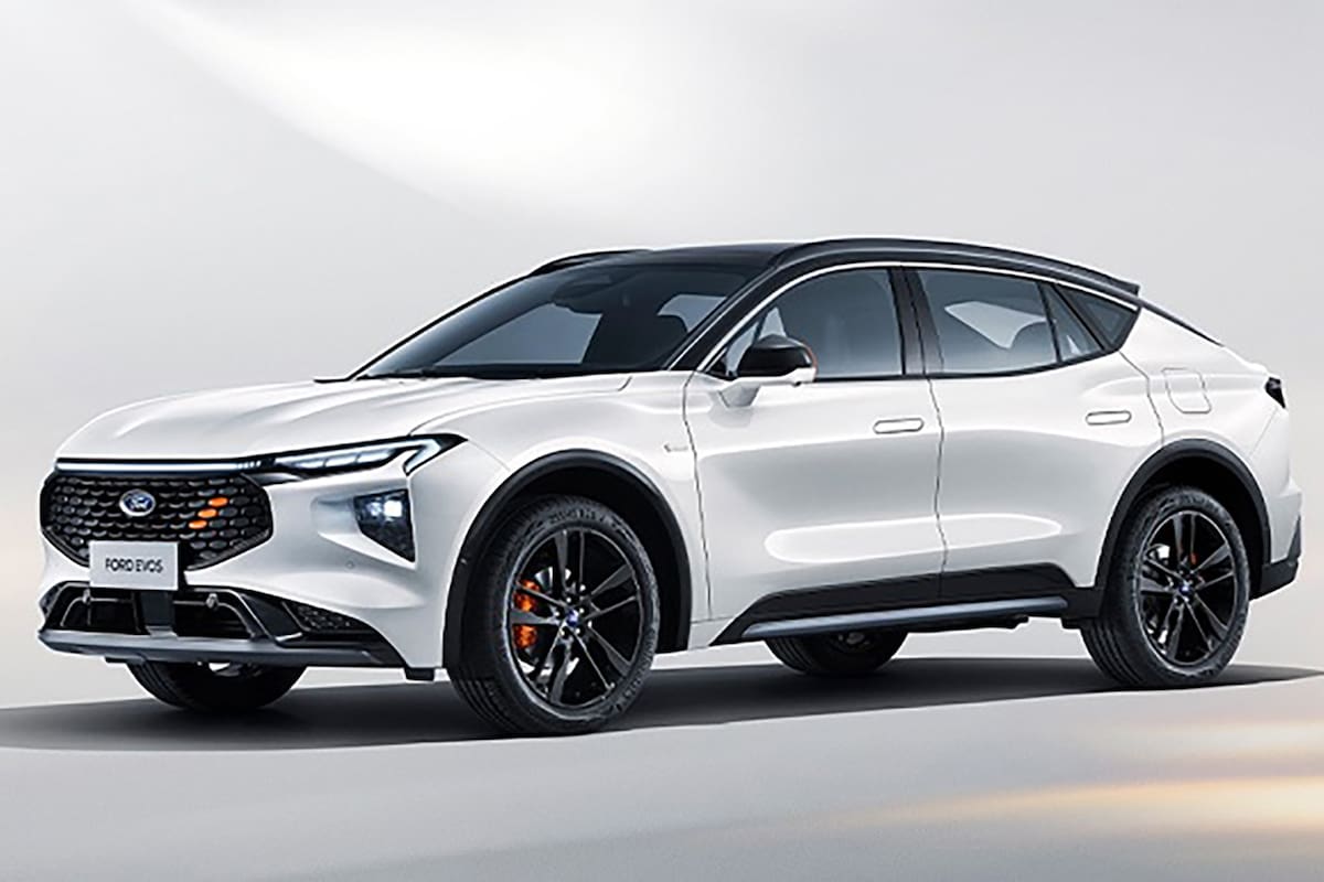 Ford Evos. El sucesor de nuestro Mondeo para Europa retoma la silueta de dos volúmenes