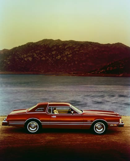 Ford Thunderbird 1976