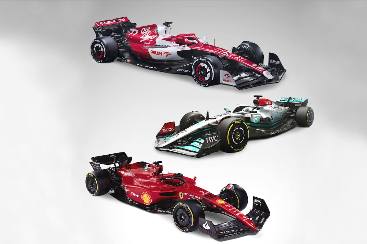 Fórmula 1 2022. De arriba abajo: Alfa Romeo C42, por diseño y decoración, el más bello de los nuevos monoplazas; Mercedes-AMG W13, quizás el menos agraciado por el extraño pliegue de sus pontones cortos, y Ferrari F1-75, otras ideas, pontones largos y mayor belleza que los últimos F1 de Maranello
