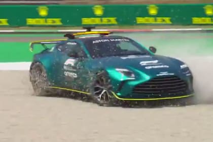 Fórmula 1: el insólito accidente del safety car previo al debut de Colapinto