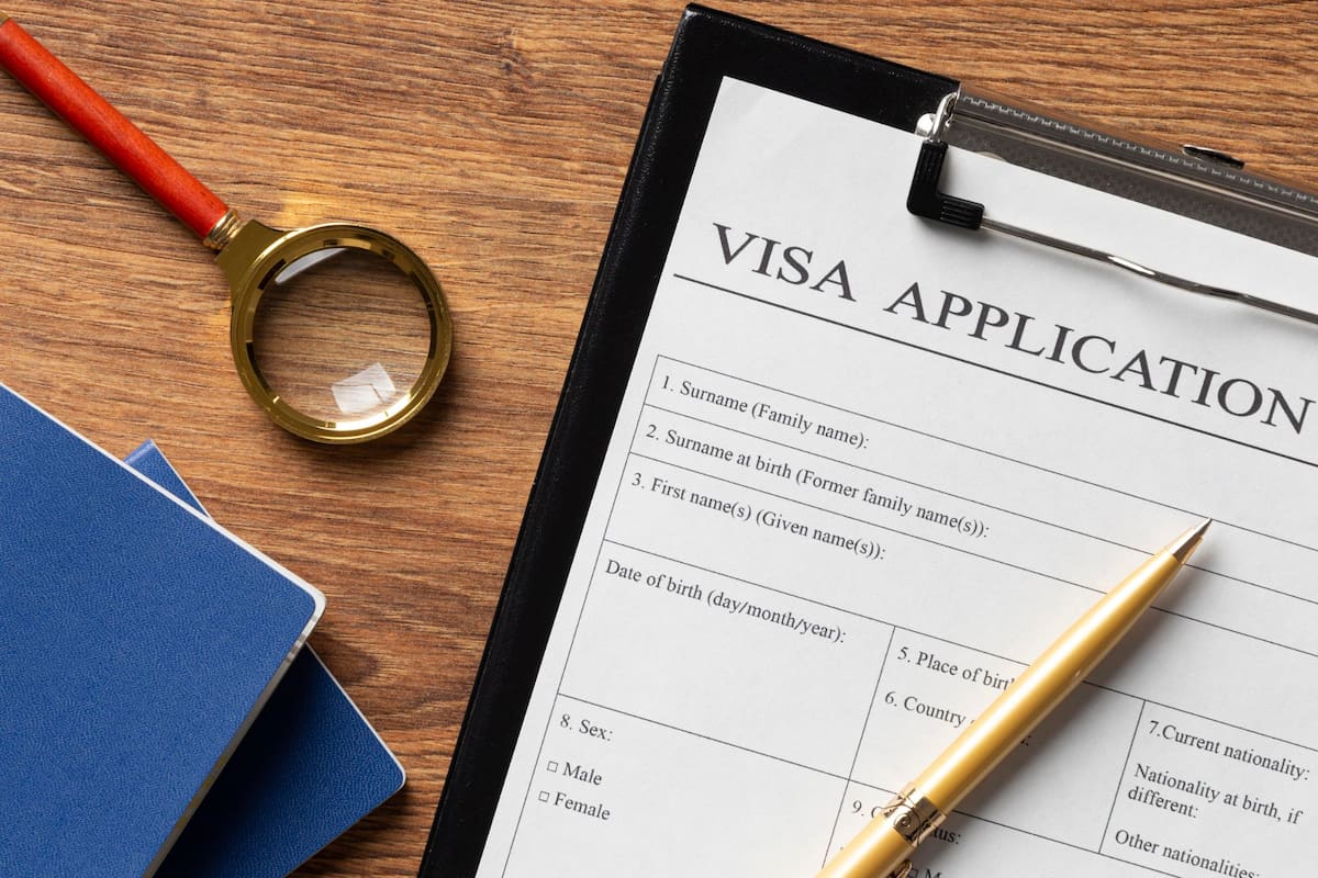 Formulario de aplicación de una visa por parte del Uscis