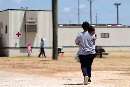 Fort Bliss ya había sido escenario de internamientos y alojó miles de menores migrantes durante administraciones pasadas