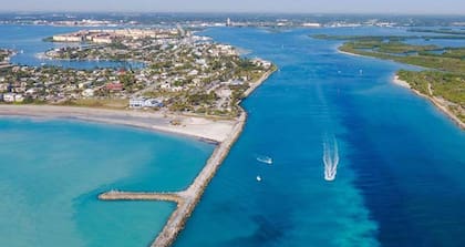 Fort Pierce, Florida, destaca porque la mayoría de sus gastos caen por debajo del promedio nacional