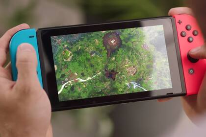 Fortnite ya está disponible en Nintendo Swtich, pero aún no llegó a teléfonos Android, algo que los delincuentes digitales aprovechan con versiones aprócrifas del juego