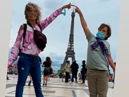 Foto compartida por Maru Botana en una historia de Instagram, de viaje en Francia con sus hijos