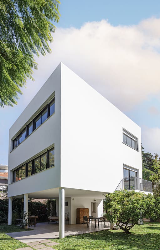 Salvada del olvido: Una pareja amante del diseño rescató una casa de 1936 proyectada por el autor del Obelisco