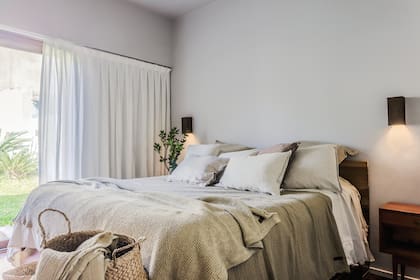 Cortinas de tussor off white.