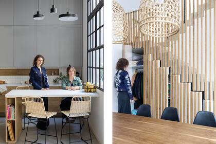Joy Zimmerman y Camila Castillo en una casa chorizo renovada por su estudio, que visitamos tiempo atrás.