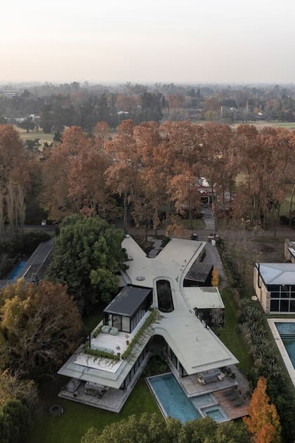 Espectacular, la casa X desde el aire.