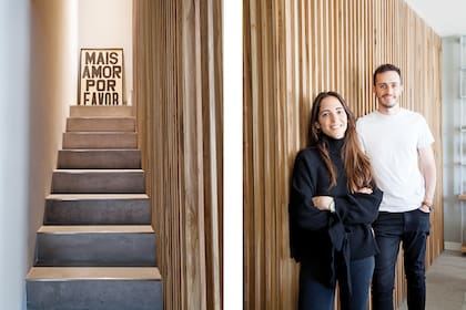 Los arquitectos Agustina Parodi y Matías Di Pietro, socios de DIPA Arquitectos.