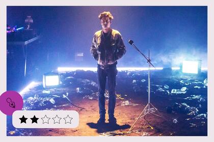 Foto de una puesta previa en otro país de L'avenir, que ahora se presenta en el Festival Internacional de Teatro (FIBA)