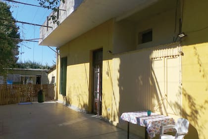El lateral de la casa