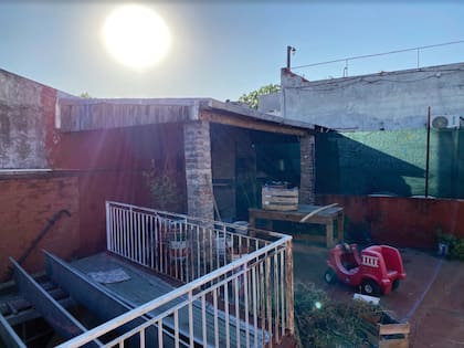 ANTES: La terraza estaba descuidada y desaprovechada.