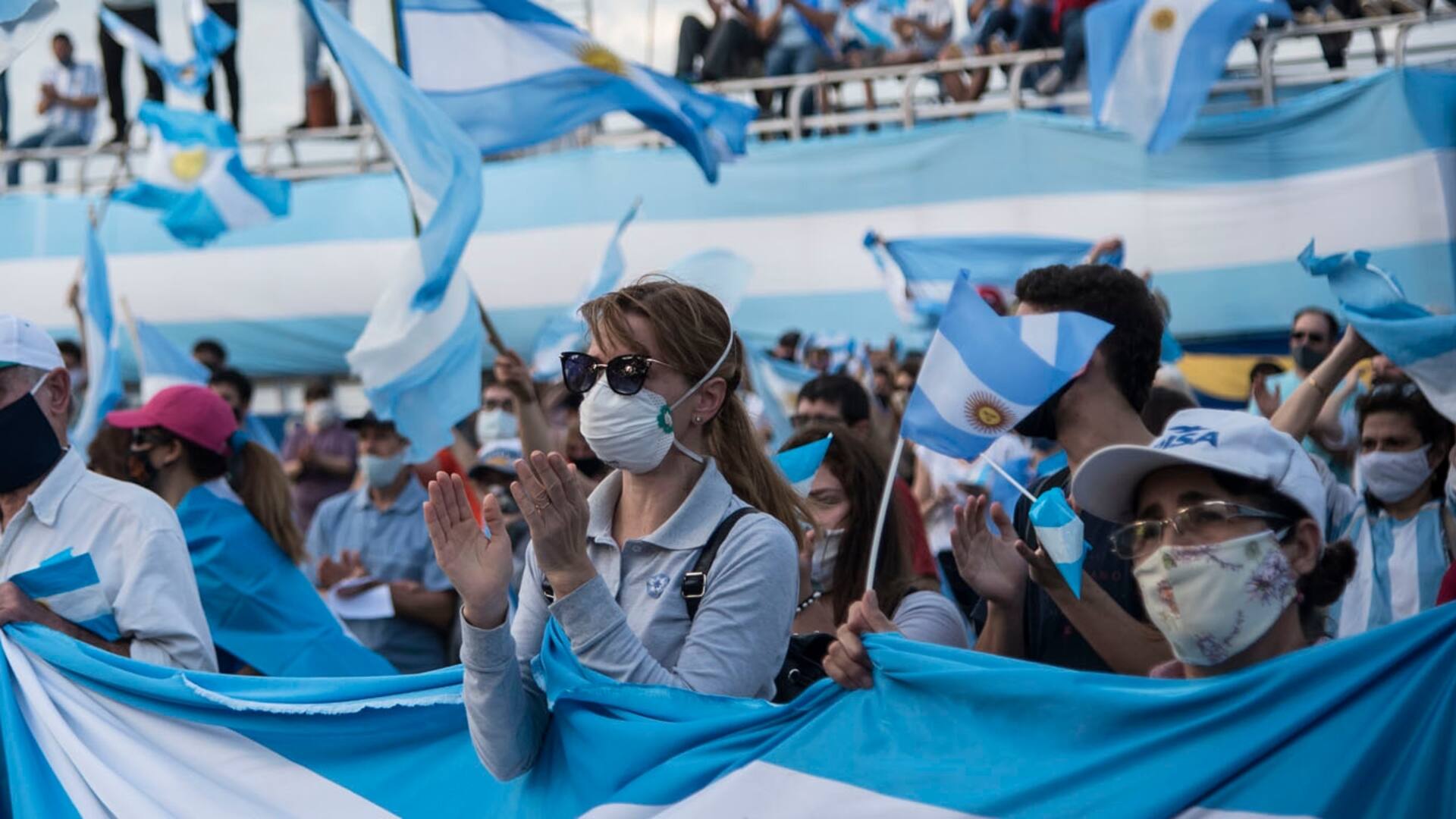 FOTO FORMATO VERTICAL Banderazo en contra de la expropiacion de Vicentin en Avellaneda 20-06-20