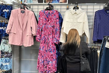 Foto tomada en una tienda Walmart en Secaucus, Nueva Jersey, el 25 de marzo de 2024. (Foto AP /Anne D'Innocenzio)