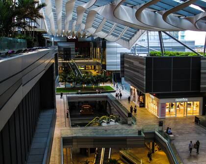 Fotografía ilustrativa de un centro comercial de EE.UU.