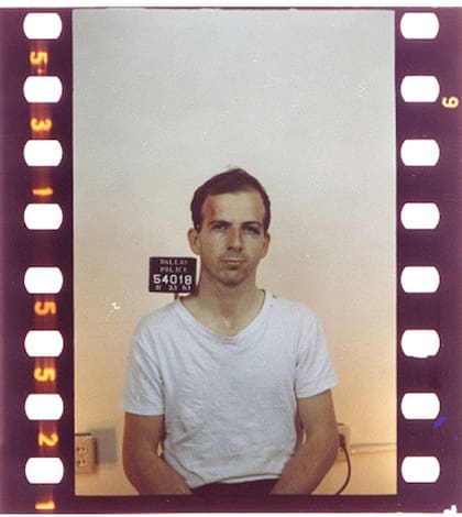 Fotografía policial de Lee Harvey Oswald el 23 de noviembre de 1963