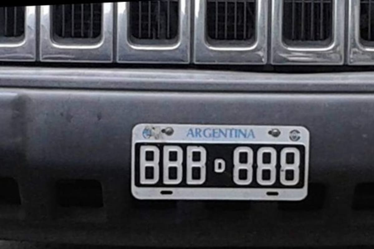 Fotografiar la última patente, el juego que obsesiona a los seguidores de Locosxpatentes