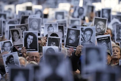 Fotografías de las víctimas del atentado a la AMIA