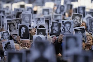 Destraban la realización del juicio en ausencia contra los iraníes acusados del ataque a la AMIA