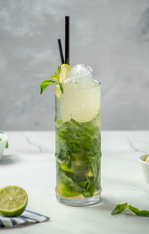 El Mojito, uno de los clásicos cocteles con ron.