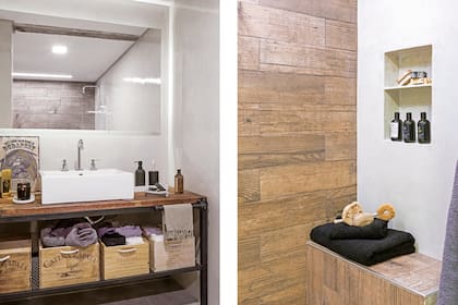 Mueble de baño (Taller Fuerzas), con madera reciclada de un granero. Bacha ‘Urbis Cuba’ (Foschia) y grifería ‘Triumph’ (Hidromet). Juegos de toallas y toallones (Luna Deco), y toalla de mano con flecos (UCQ).