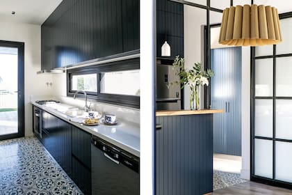 Mesada de cuarzo blanco (Ragomar Marmolería), bacha ‘Luxor’ (Johnson) con grifería monocomando ‘Temple’ (FV). El piso de calcáreos (Giacomozzi) se personalizó a pedido en azul, negro y blanco. Los zócalos de acero dan brillo y simplifican la limpieza.