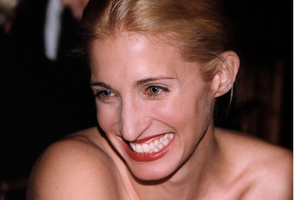 Influencer fanstasma. Carolyn Bessette Kennedy marca tendencia desde el más allá