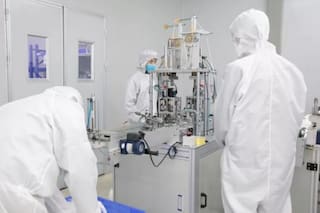 El fabricante de iPhone empezó a producir barbijos para prevenir el coronavirus