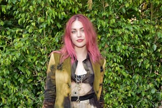 Nació con abstinencia, cuando su papá se suicidó tenía 20 meses y hoy protege el legado de Kurt Cobain